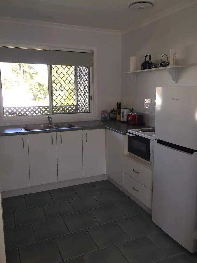 *** Aparthotel Palm Court Holiday Apartments Scarness Australia