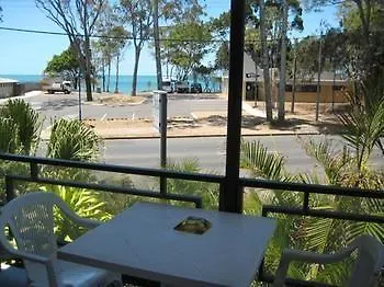 Palm Court Holiday Apartments Scarness Australia