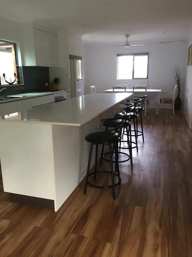 Palm Court Holiday Apartments Scarness 3*,