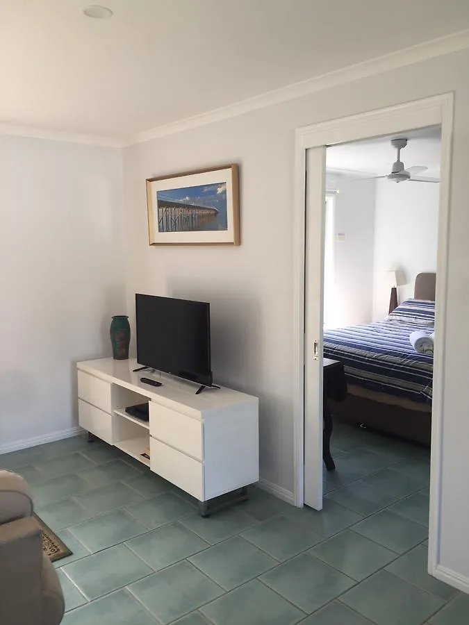 Palm Court Holiday Apartments Scarness Aparthotel